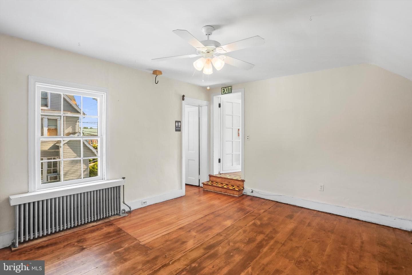 350 Main Street photo 20