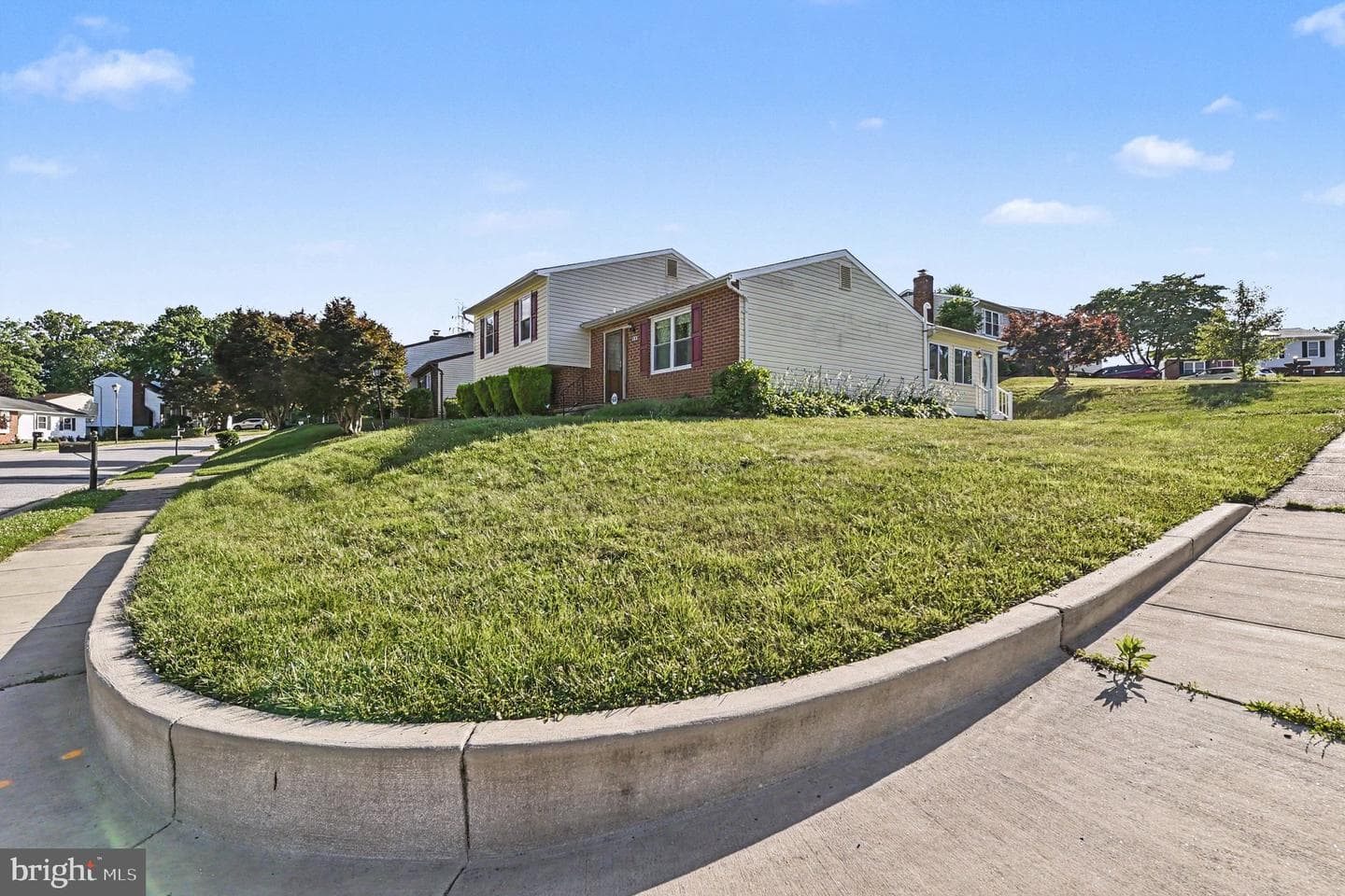 9531 Gunhill Circle photo 4