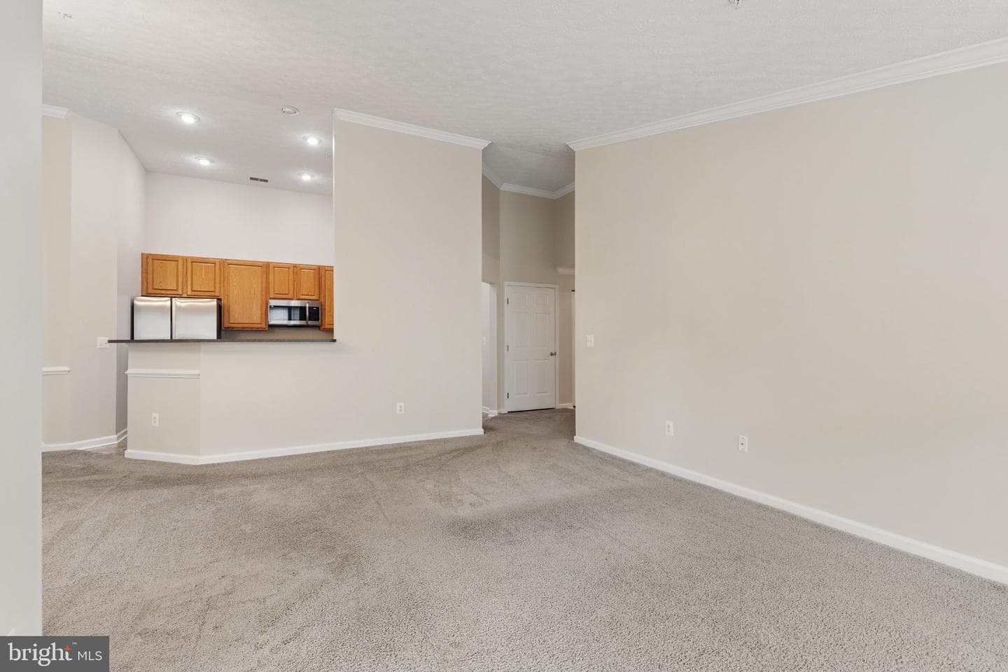 5051 Marchwood Court #6j photo 8