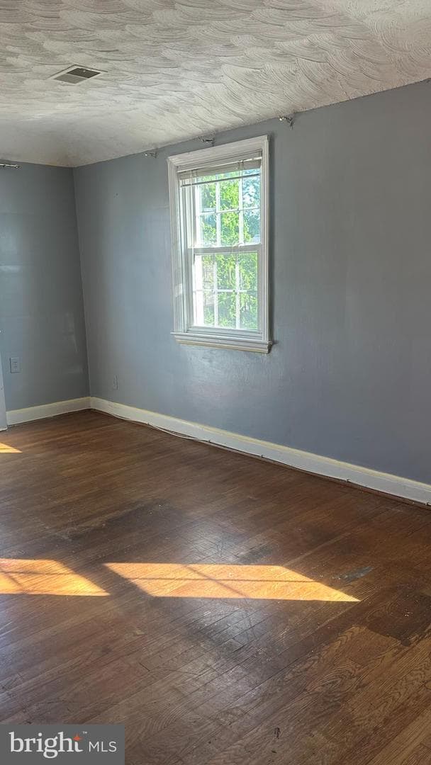 7019 Plymouth Road photo 20