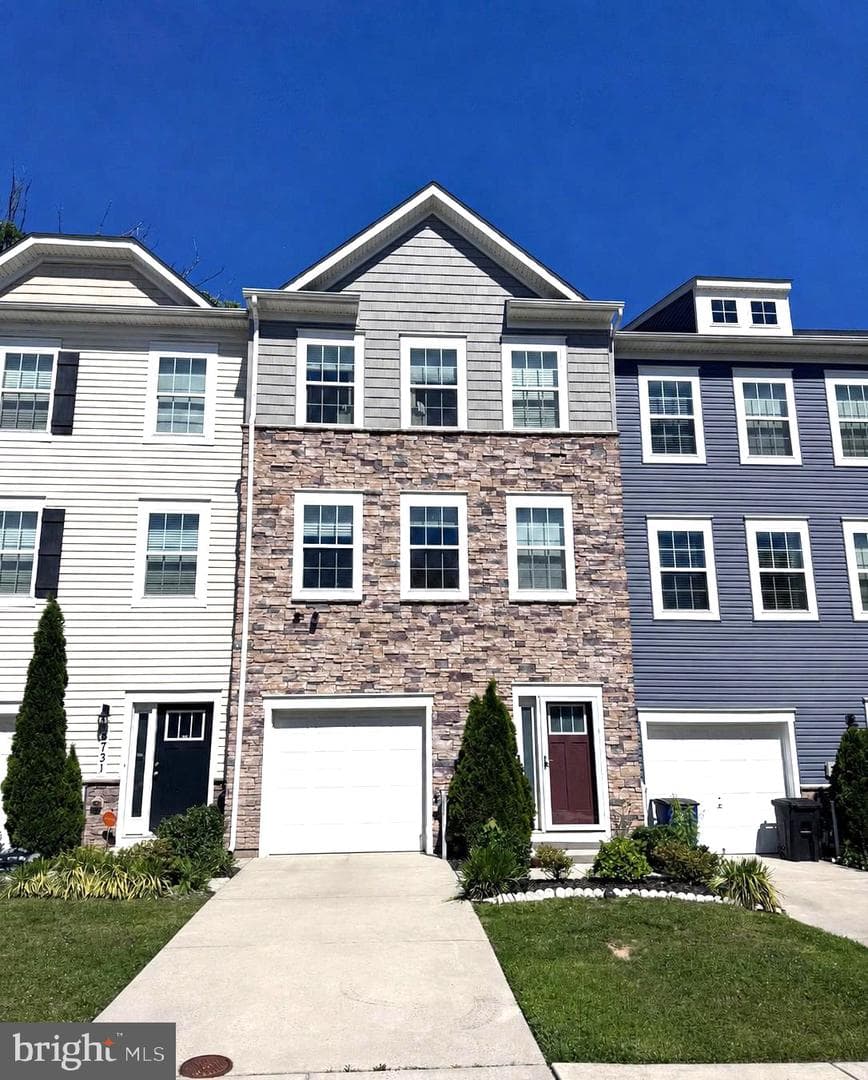 5733 Nicken Court photo 4