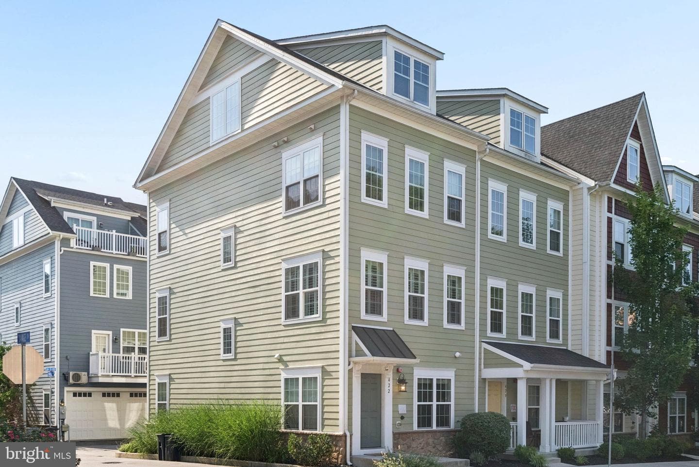 422 Virginia Avenue photo 4