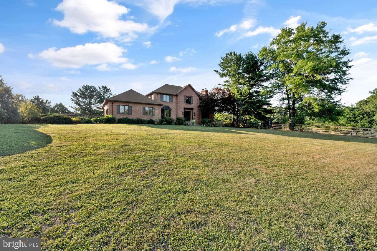 2 Arden Valley Court, Sparks Glencoe