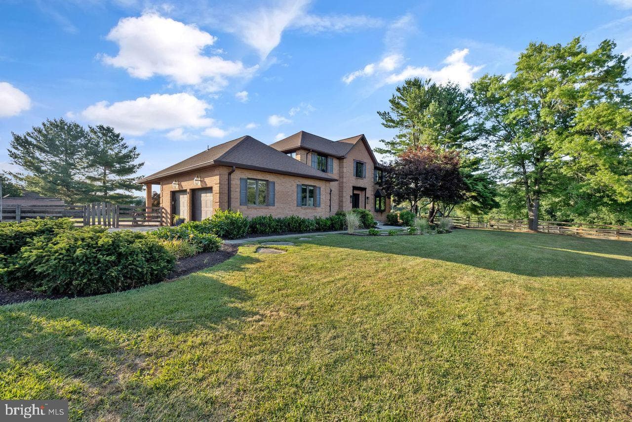 2 Arden Valley Court, Sparks Glencoe