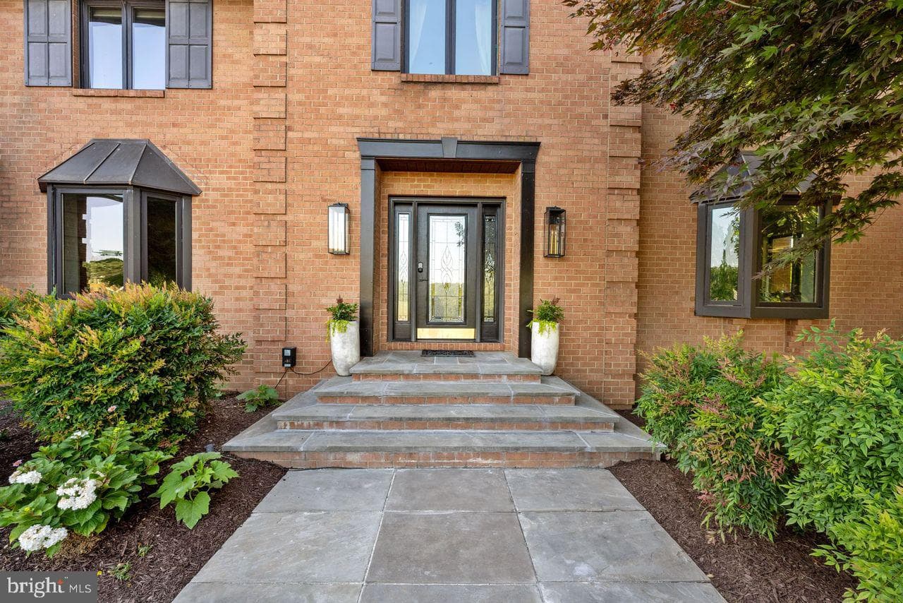 2 Arden Valley Court photo 3