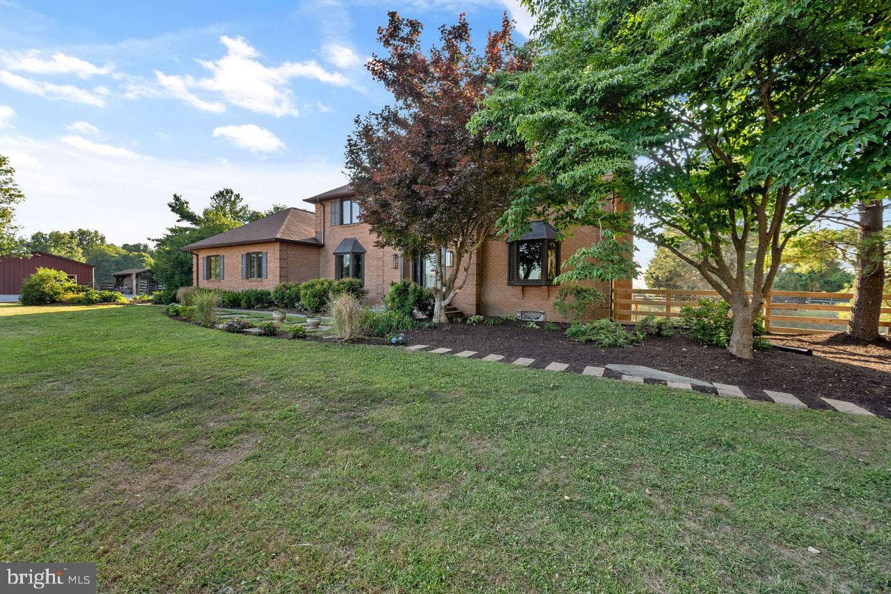 2 Arden Valley Court photo 95