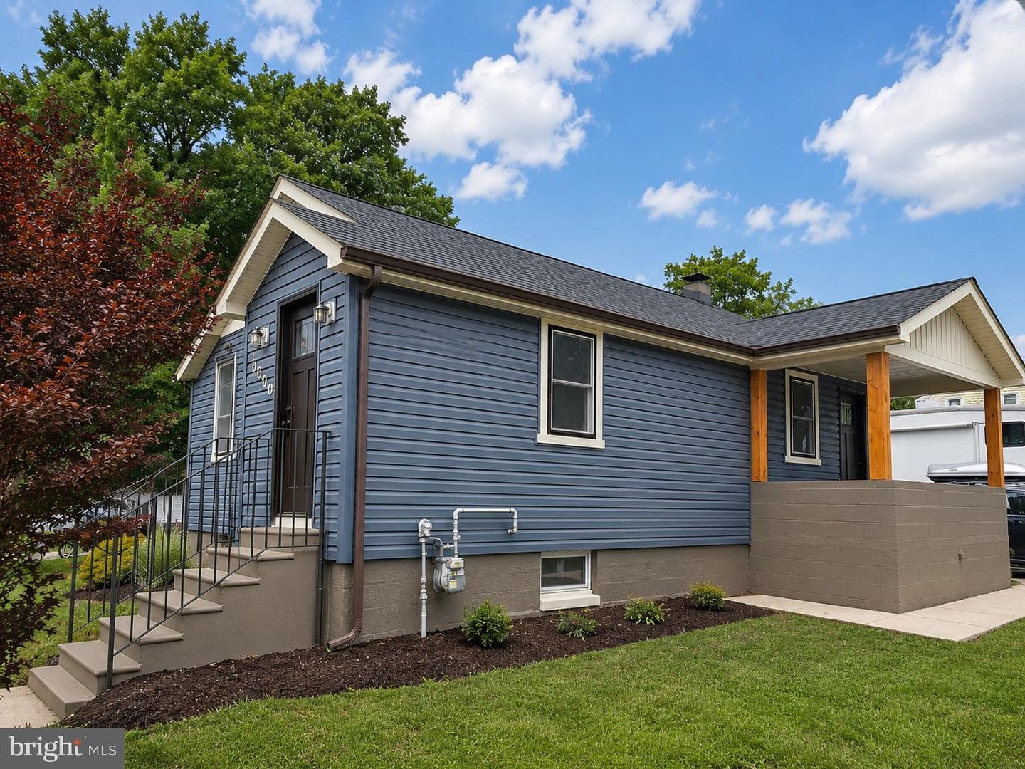 1000 Rosedale, Rosedale