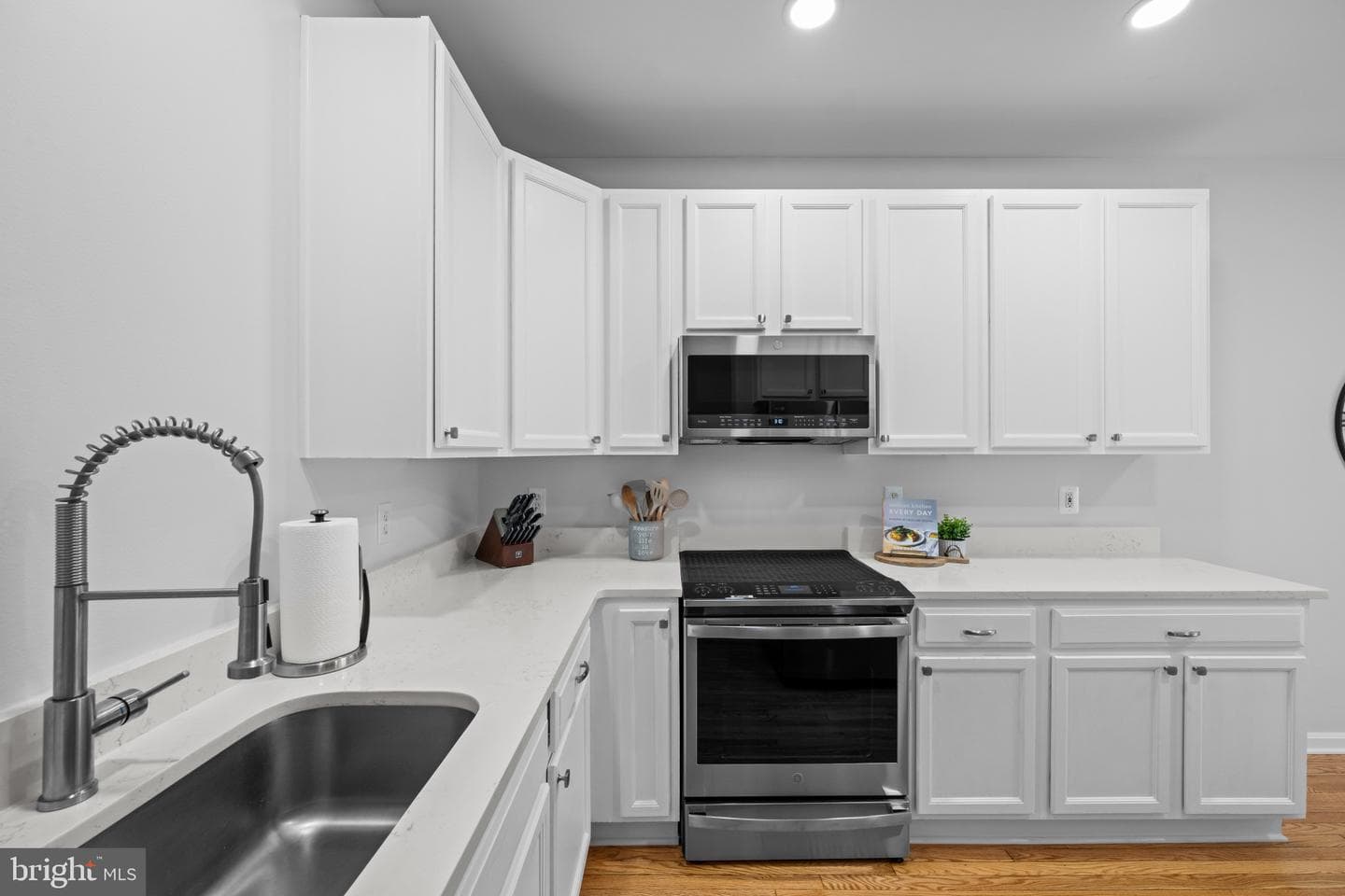 220 Persimmon Circle photo 11