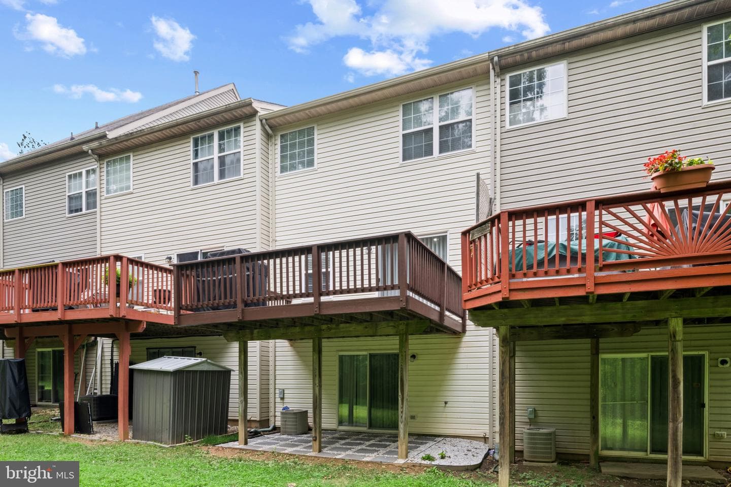 220 Persimmon Circle photo 29