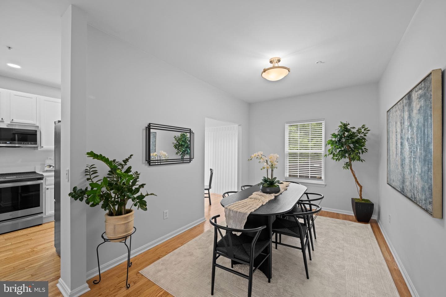 220 Persimmon Circle photo 6