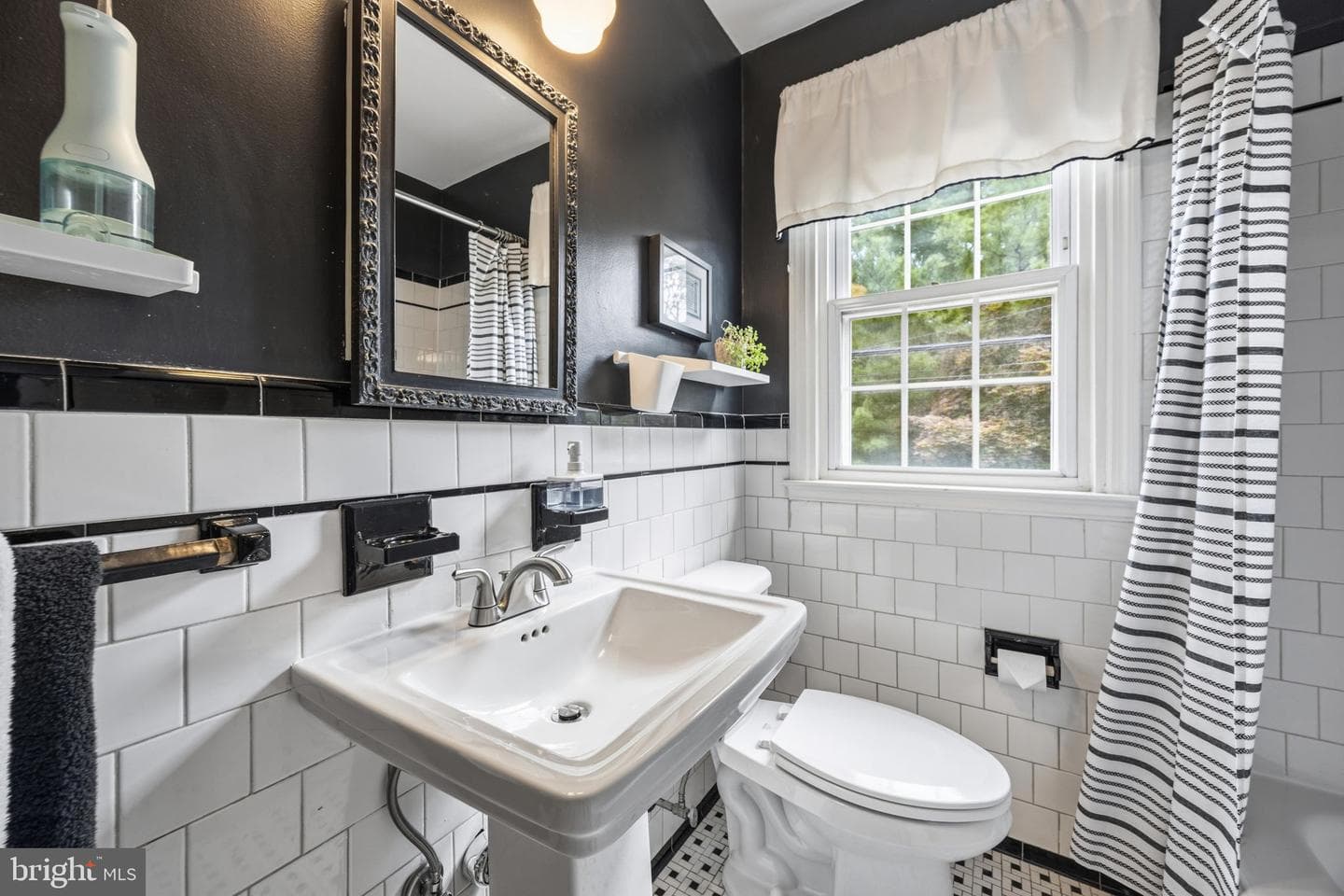 6401 Sharon photo 35