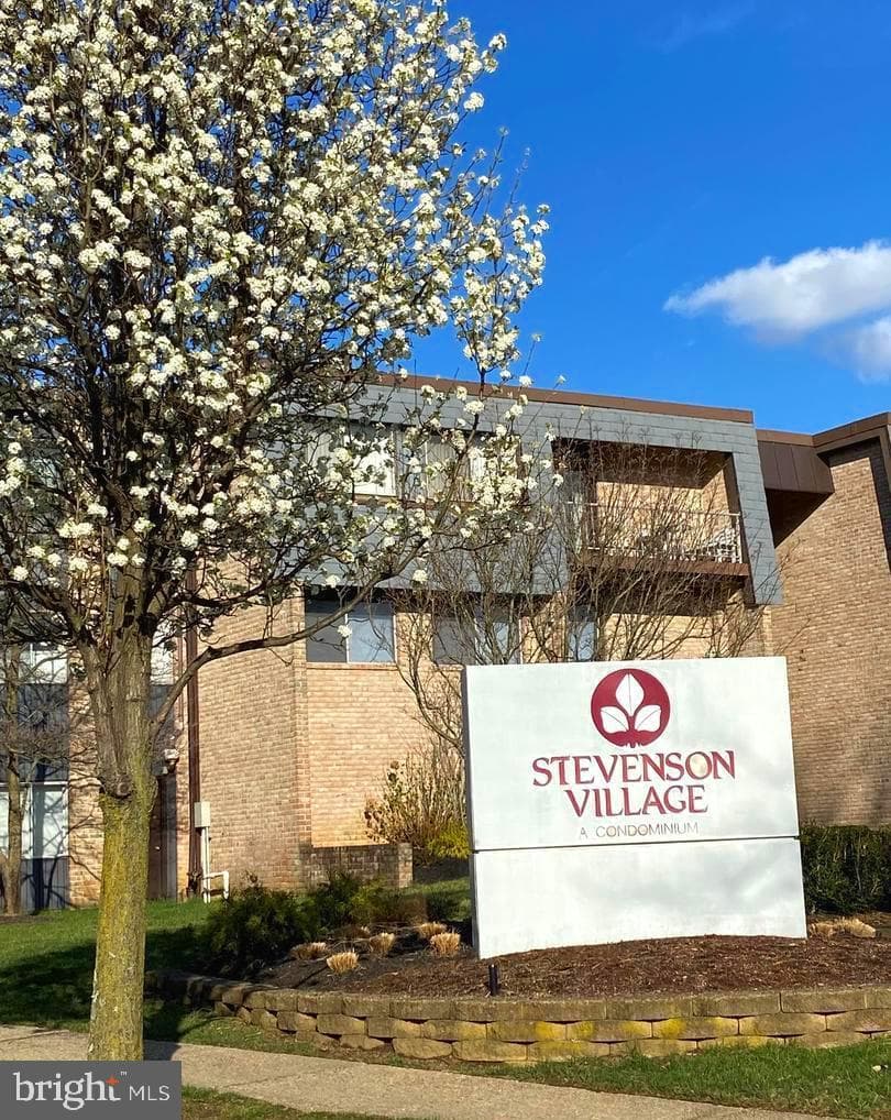5 Stonehenge Circle #2, Pikesville