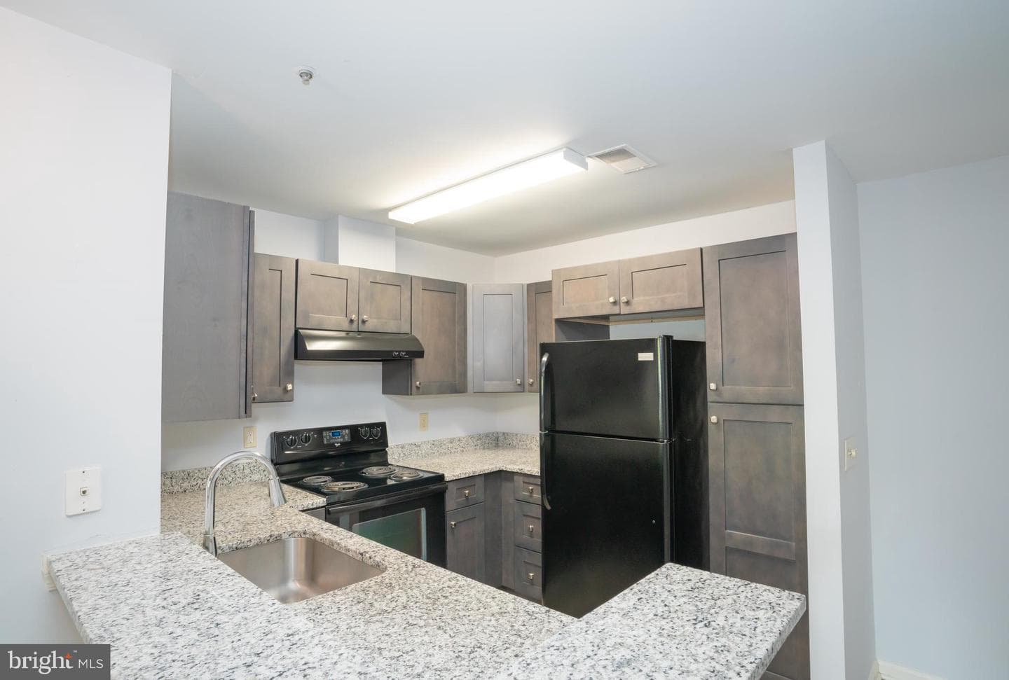 4401 Silverbrook Ln # B101 photo 16