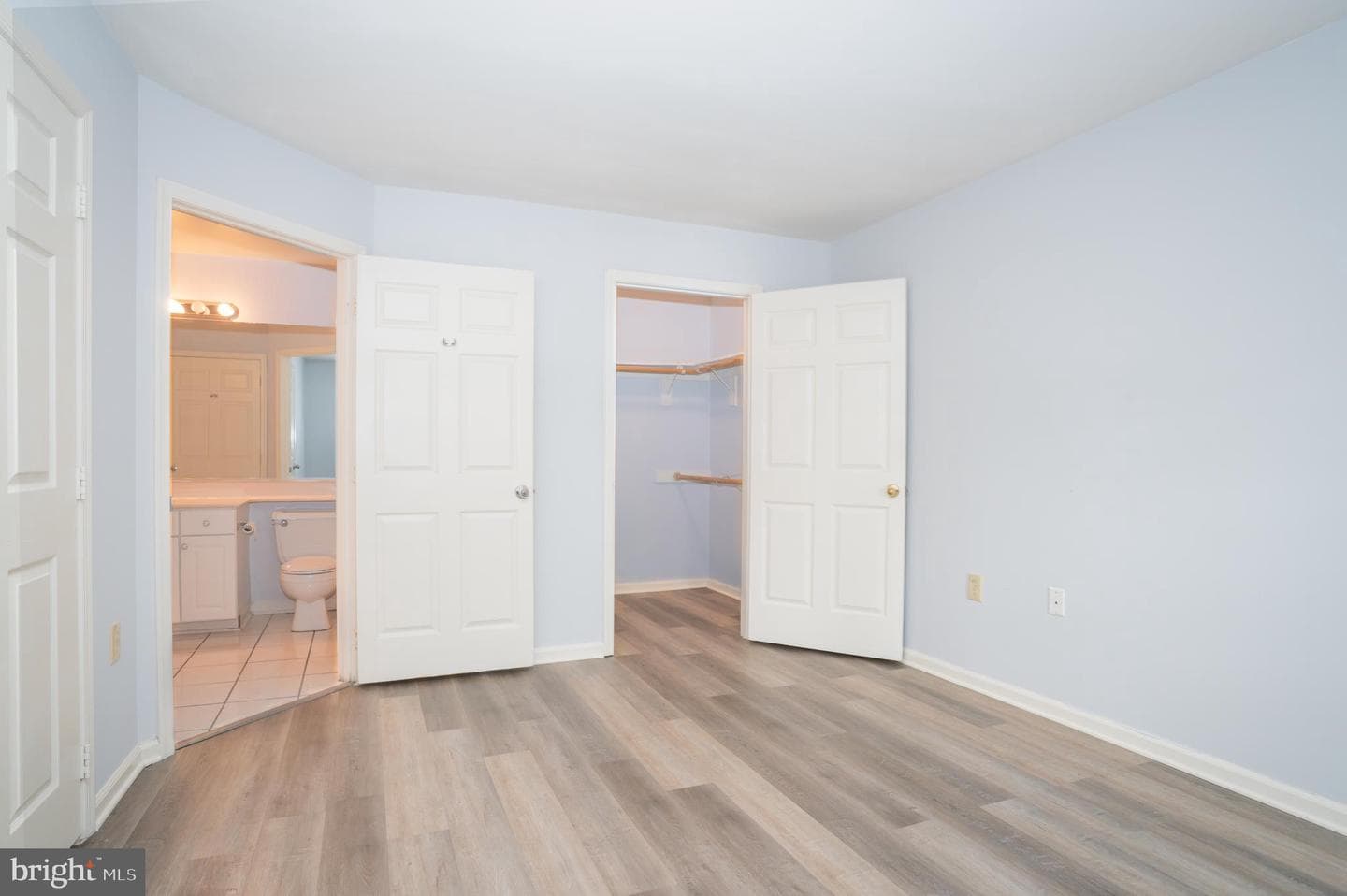 4401 Silverbrook Ln # B101 photo 8