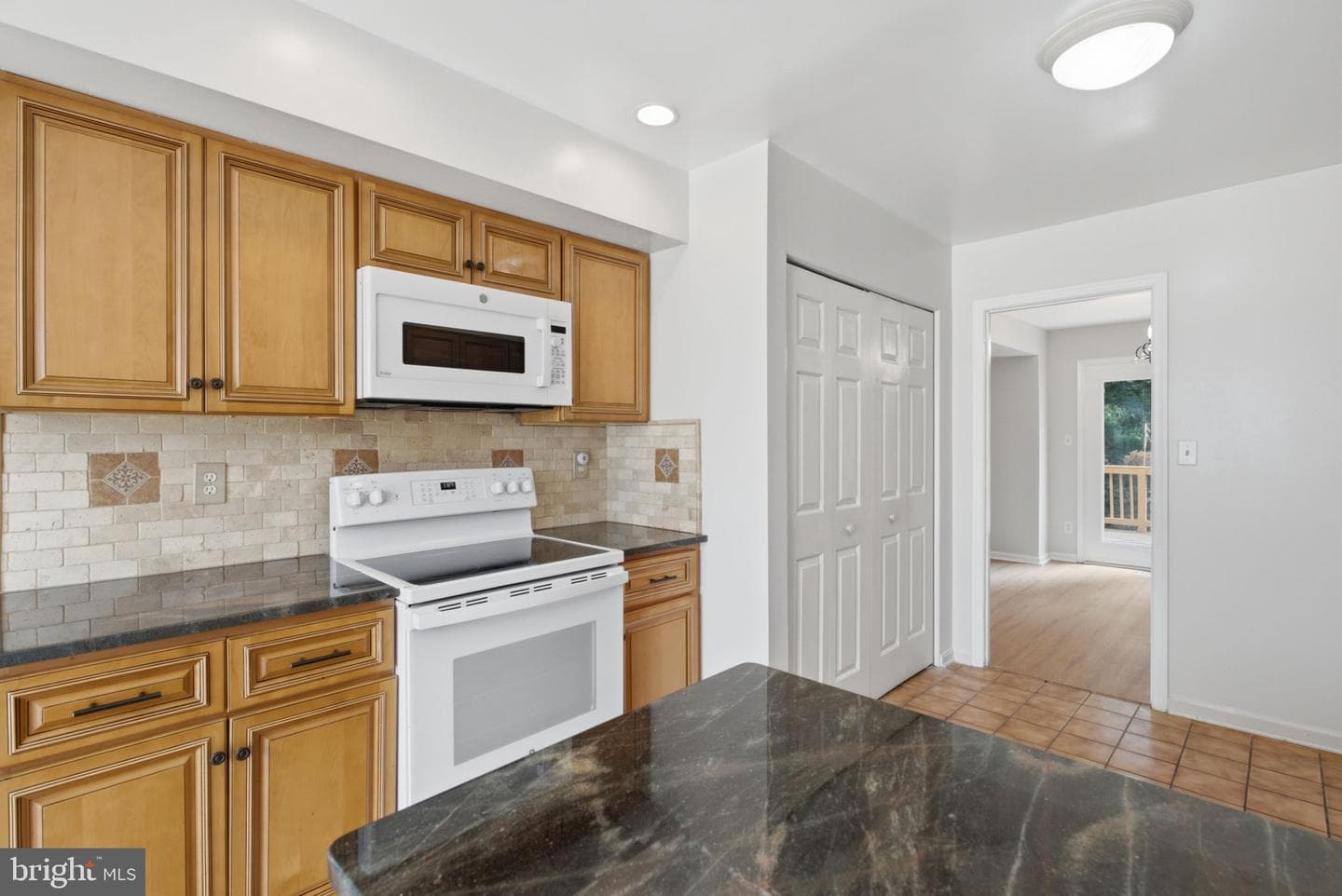 529 Chatterton Road photo 12