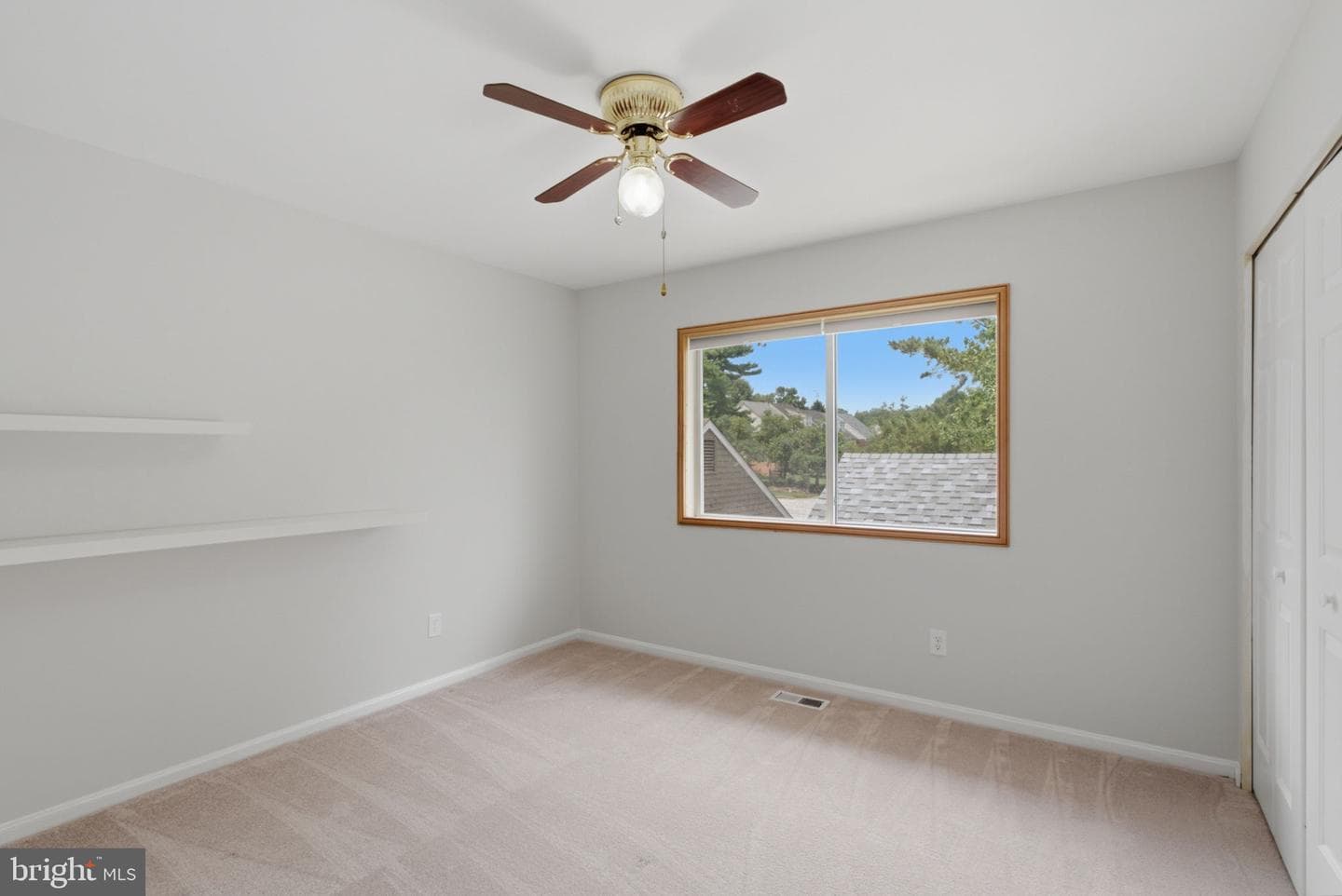 529 Chatterton Road photo 32