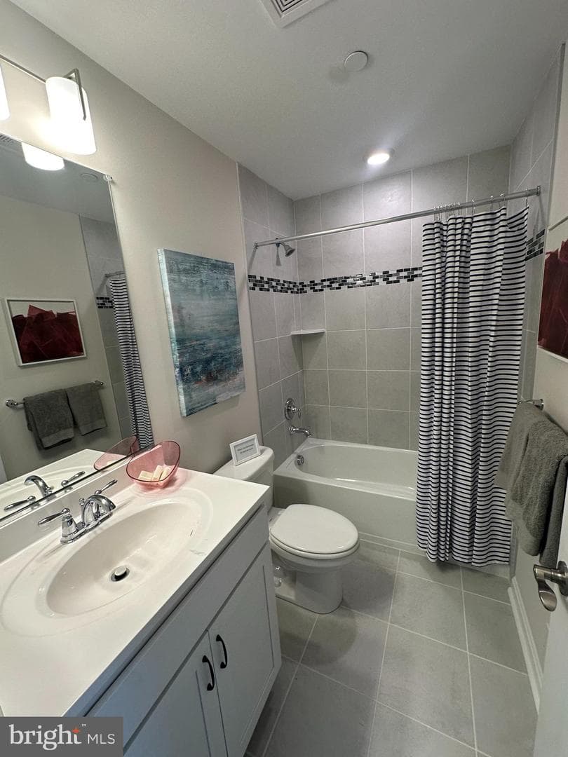 11265 Davisar Road #104 photo 14