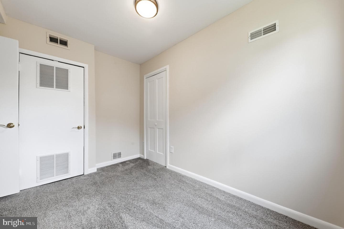 417 Elmwood Road photo 34