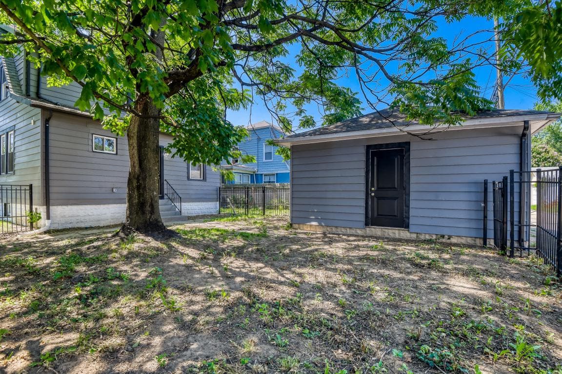 103 N Dundalk Avenue photo 25