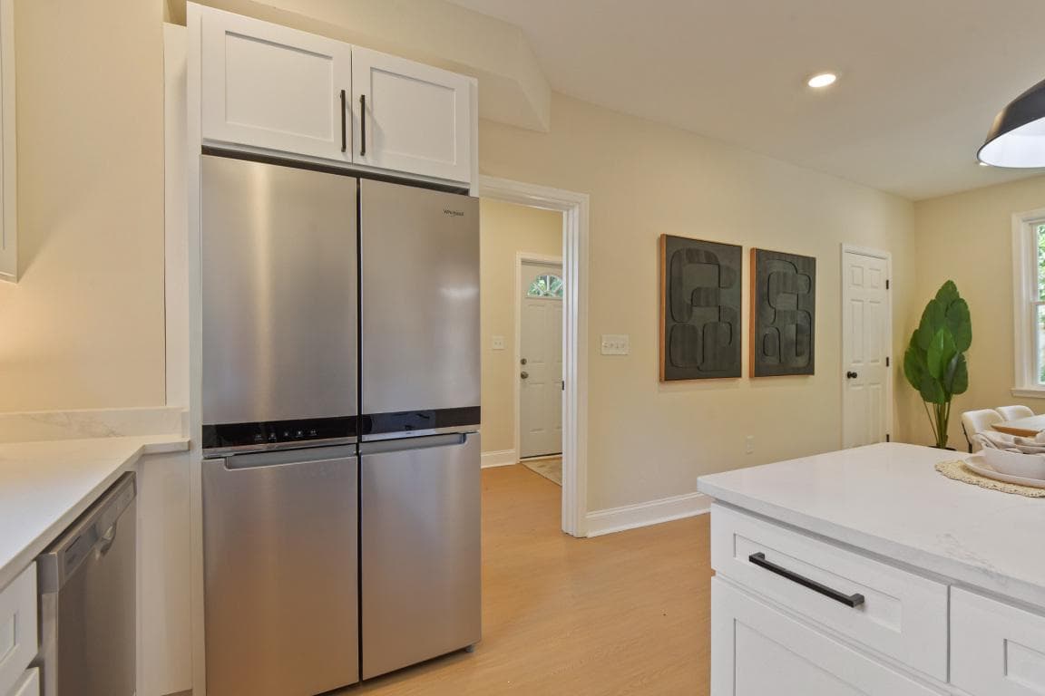 103 N Dundalk Avenue photo 4