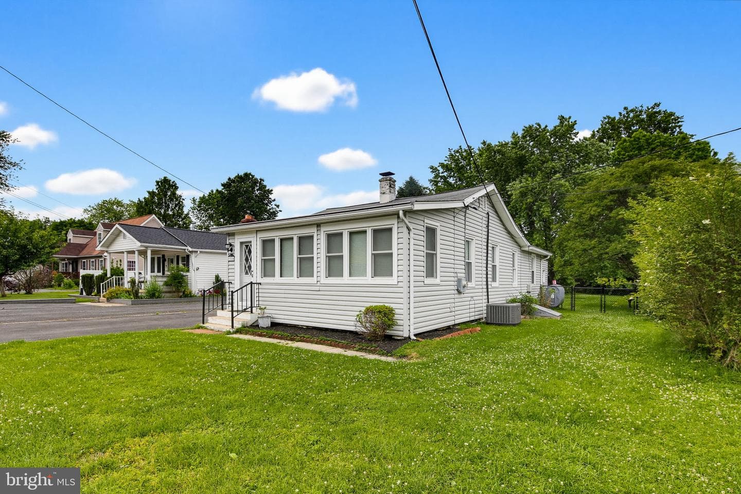 13216 Birdale Ave photo 5