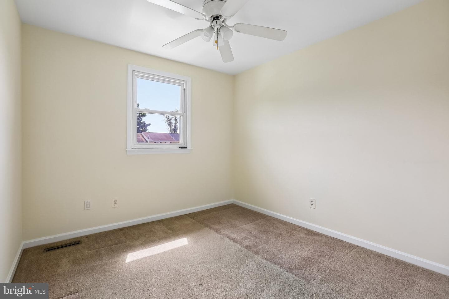 2010 Wintergreen Place photo 16