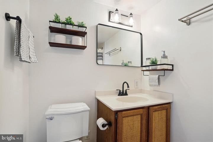 205 E Joppa Road #1601 photo 27
