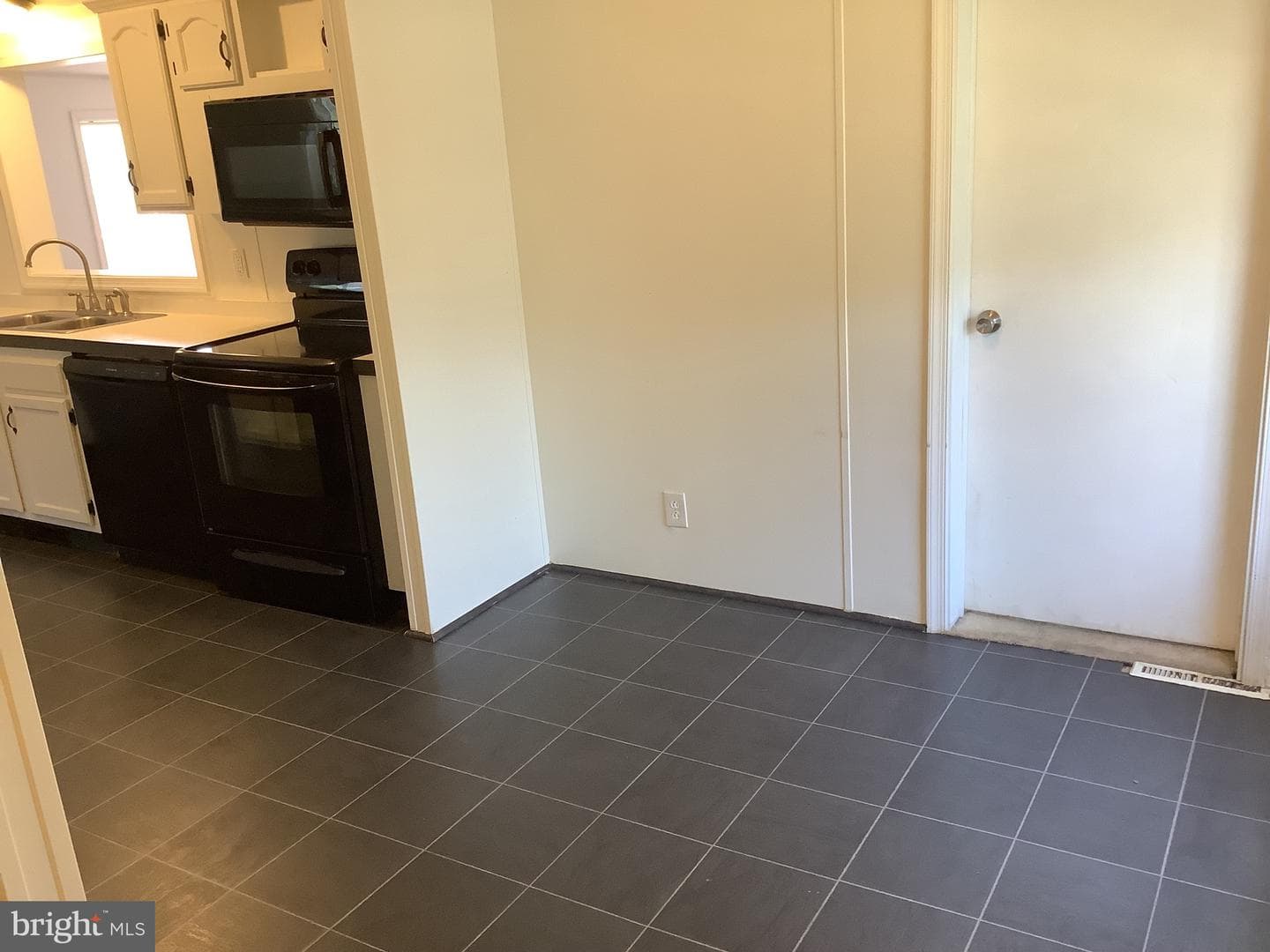 3209 Gentian Lane photo 12