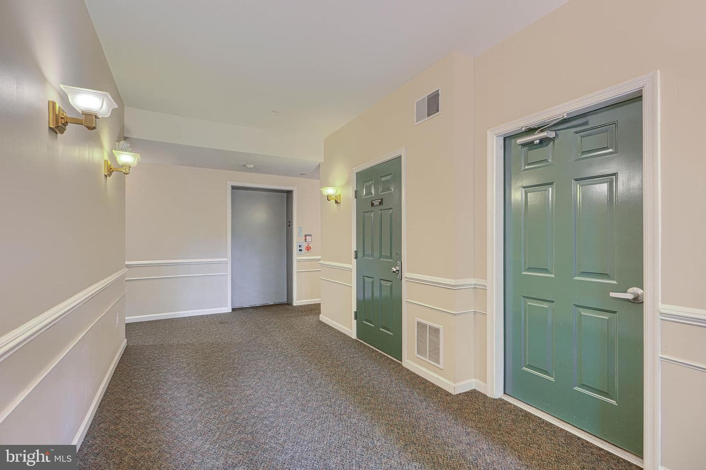 9577 Ashlyn Circle #9577 photo 6