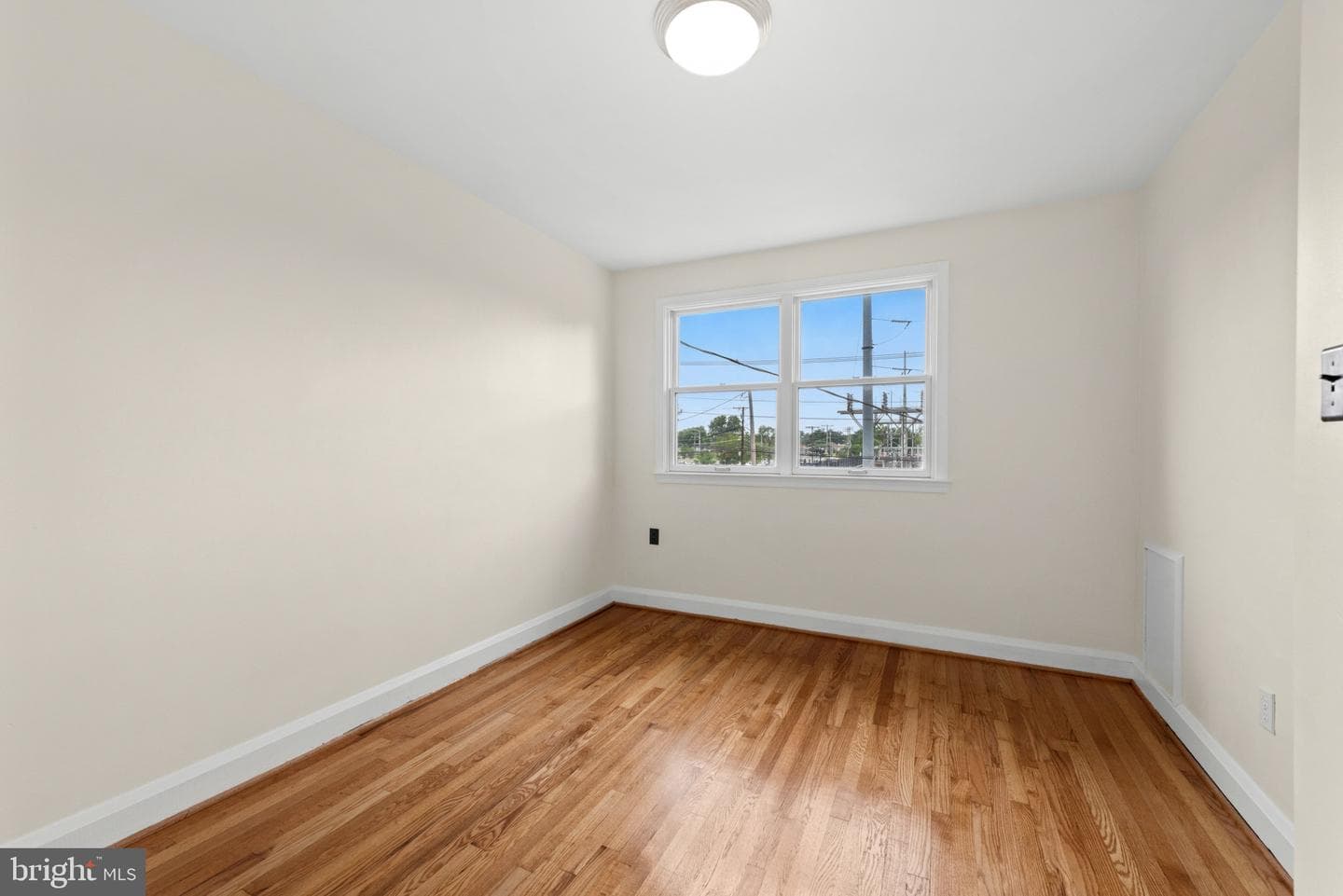2207 Hawthorne Road photo 26