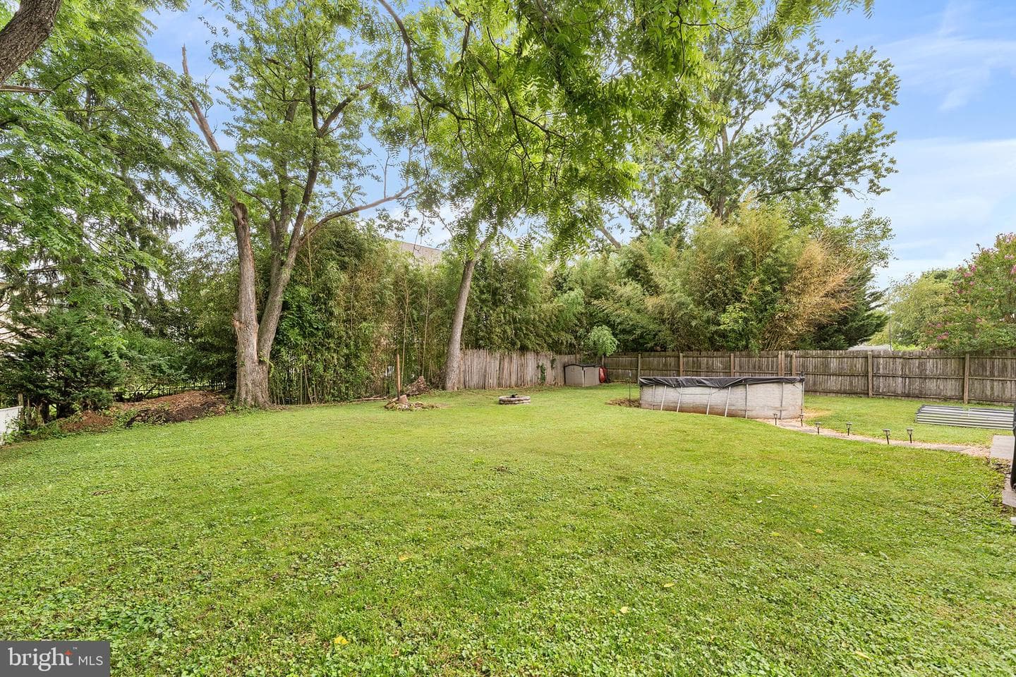 14 Gibbons Boulevard photo 29