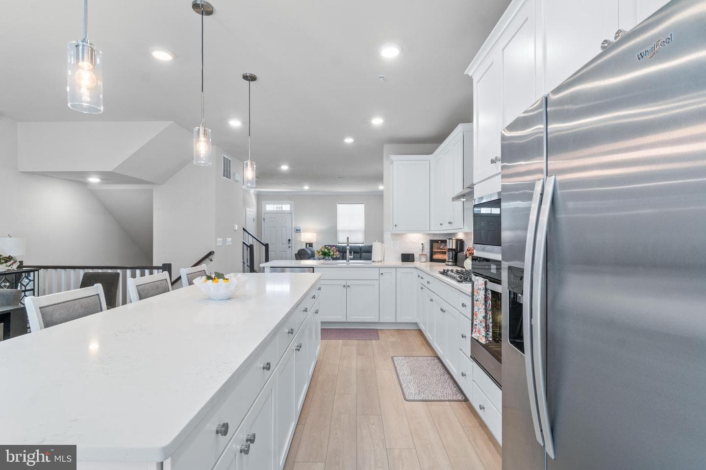 611 Ladywell Street photo 13