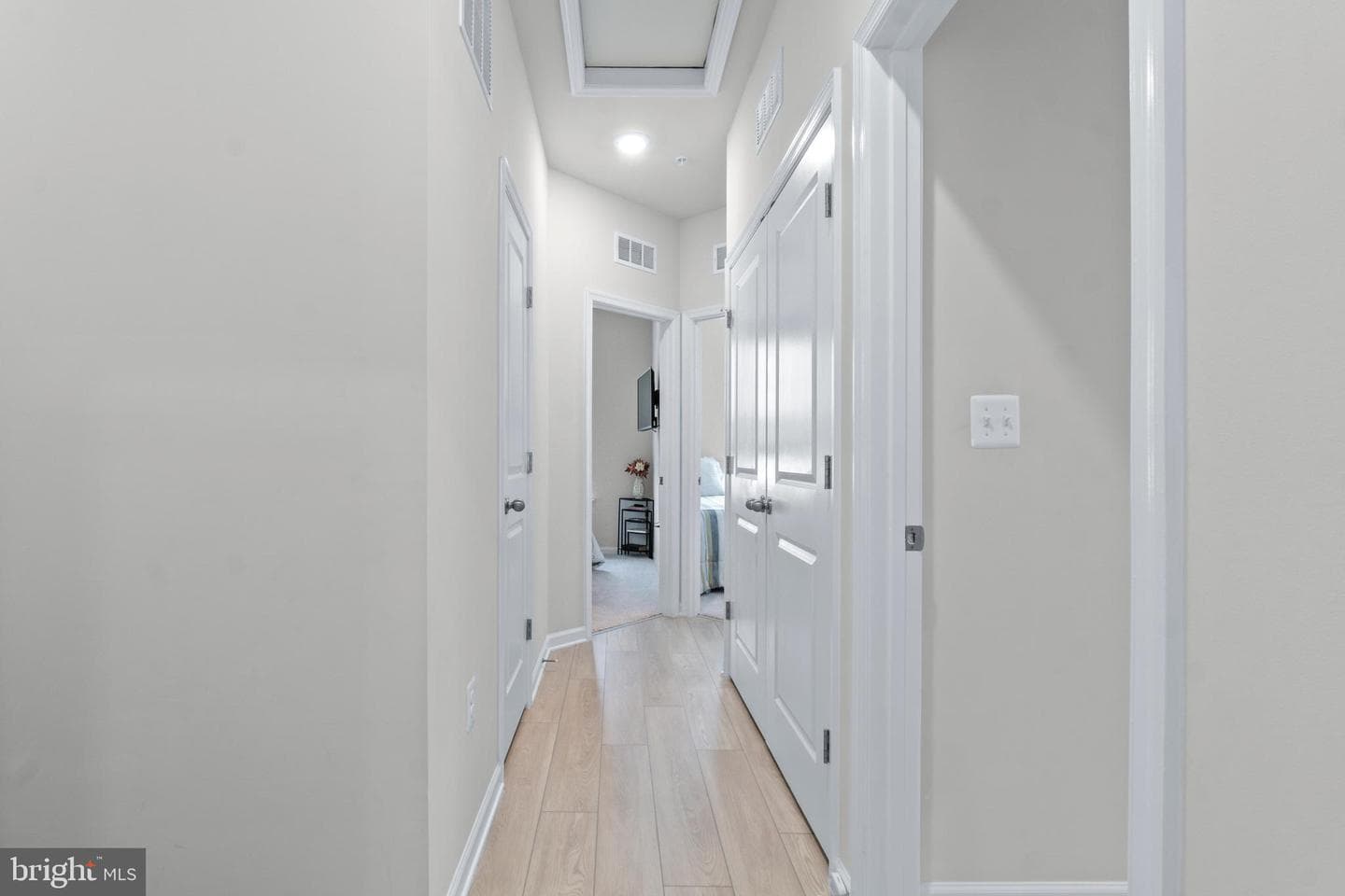 611 Ladywell Street photo 22