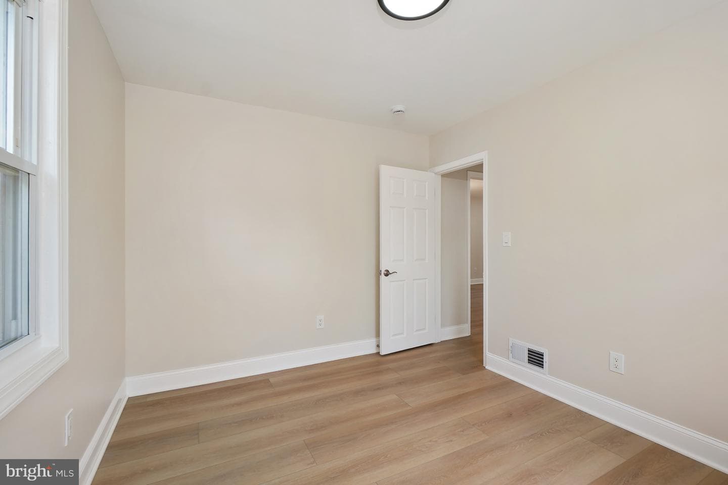 2909 Louisiana Avenue photo 17