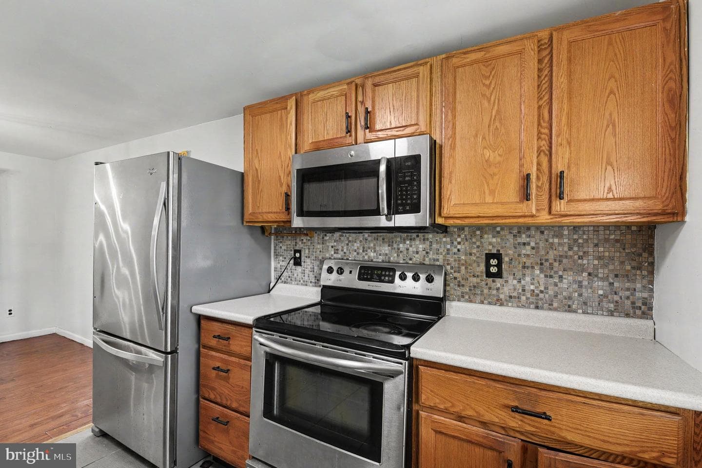 5427 Balistan Road photo 11