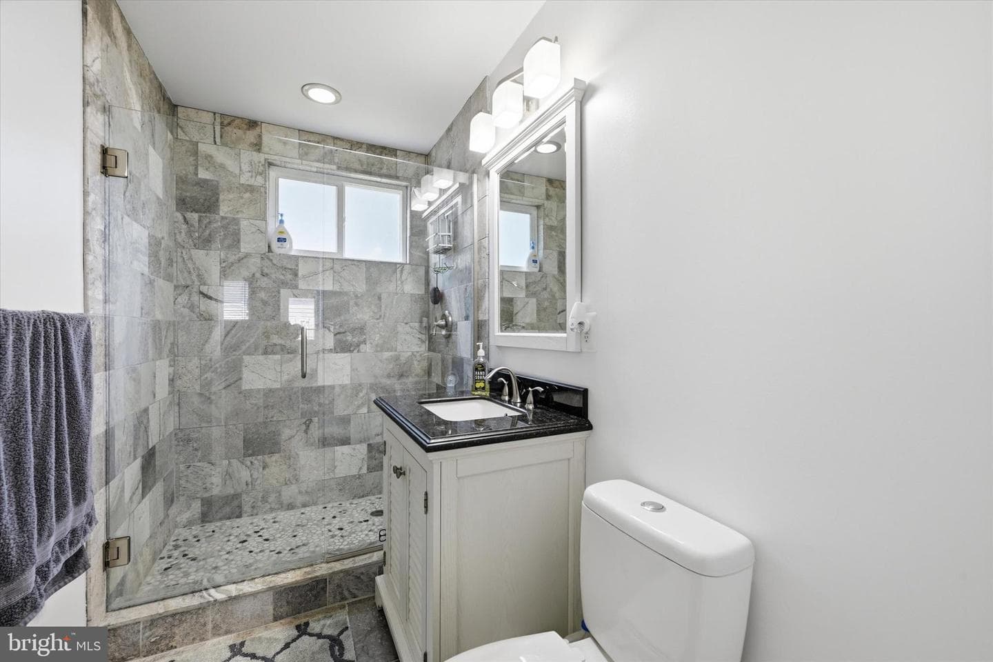 8612 Sandy Plains Road photo 11