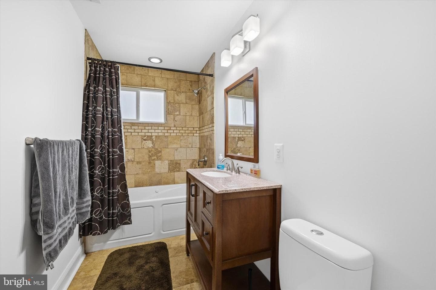 8612 Sandy Plains Road photo 22