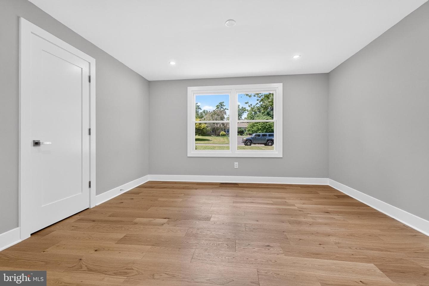 1127 Gypsy Lane W photo 27