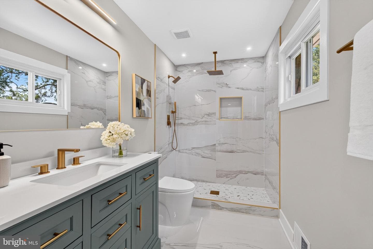 1127 Gypsy Lane W photo 35