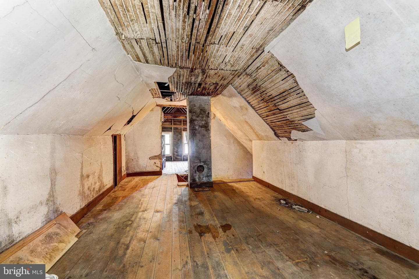 21304 W Liberty Road photo 31