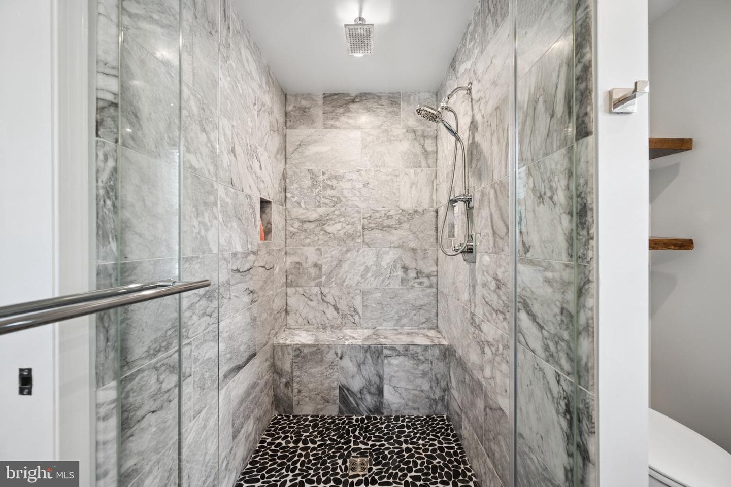 2015 Devere Lane photo 39