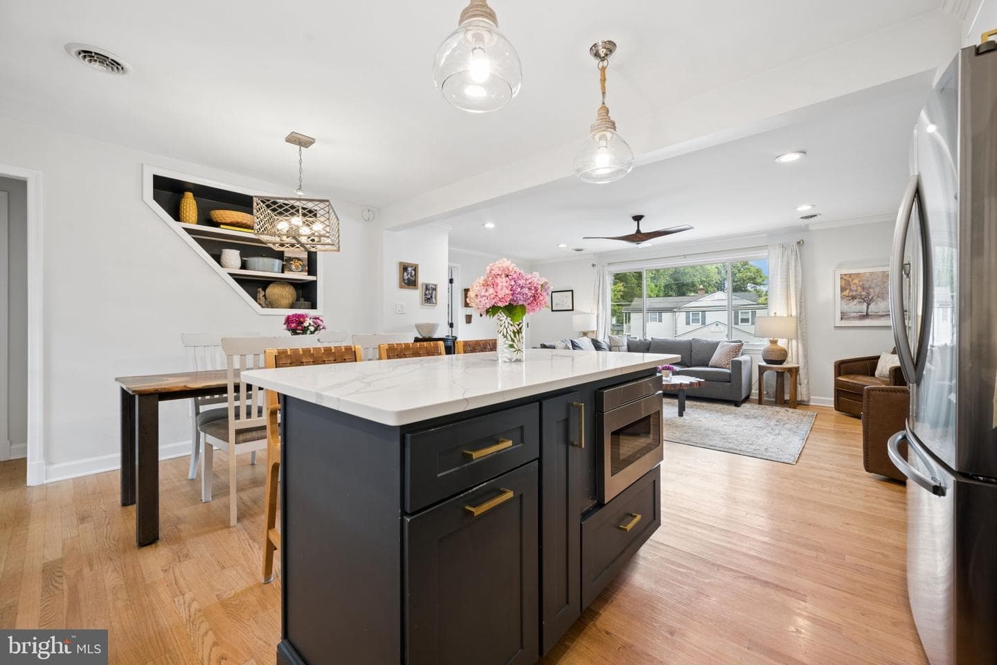 2015 Devere Lane photo 9