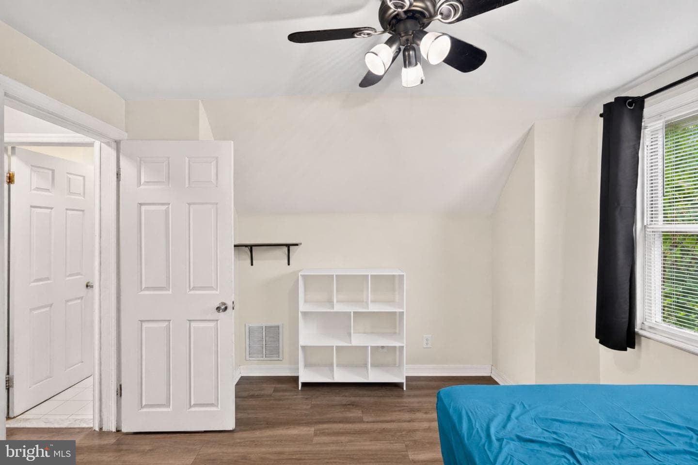 38 Lincoln Avenue photo 18