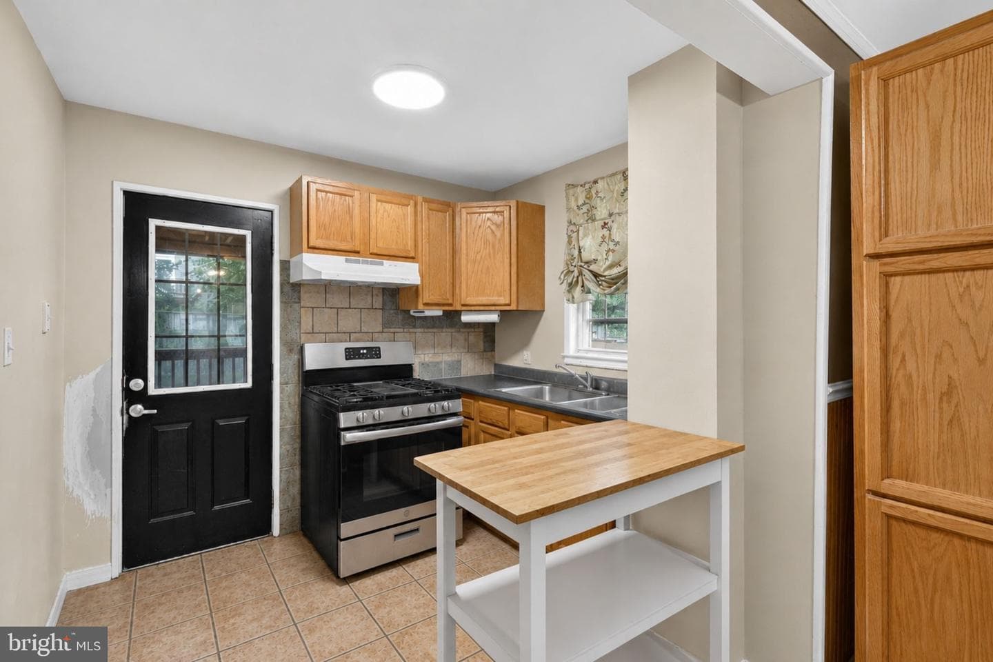 38 Lincoln Avenue photo 8