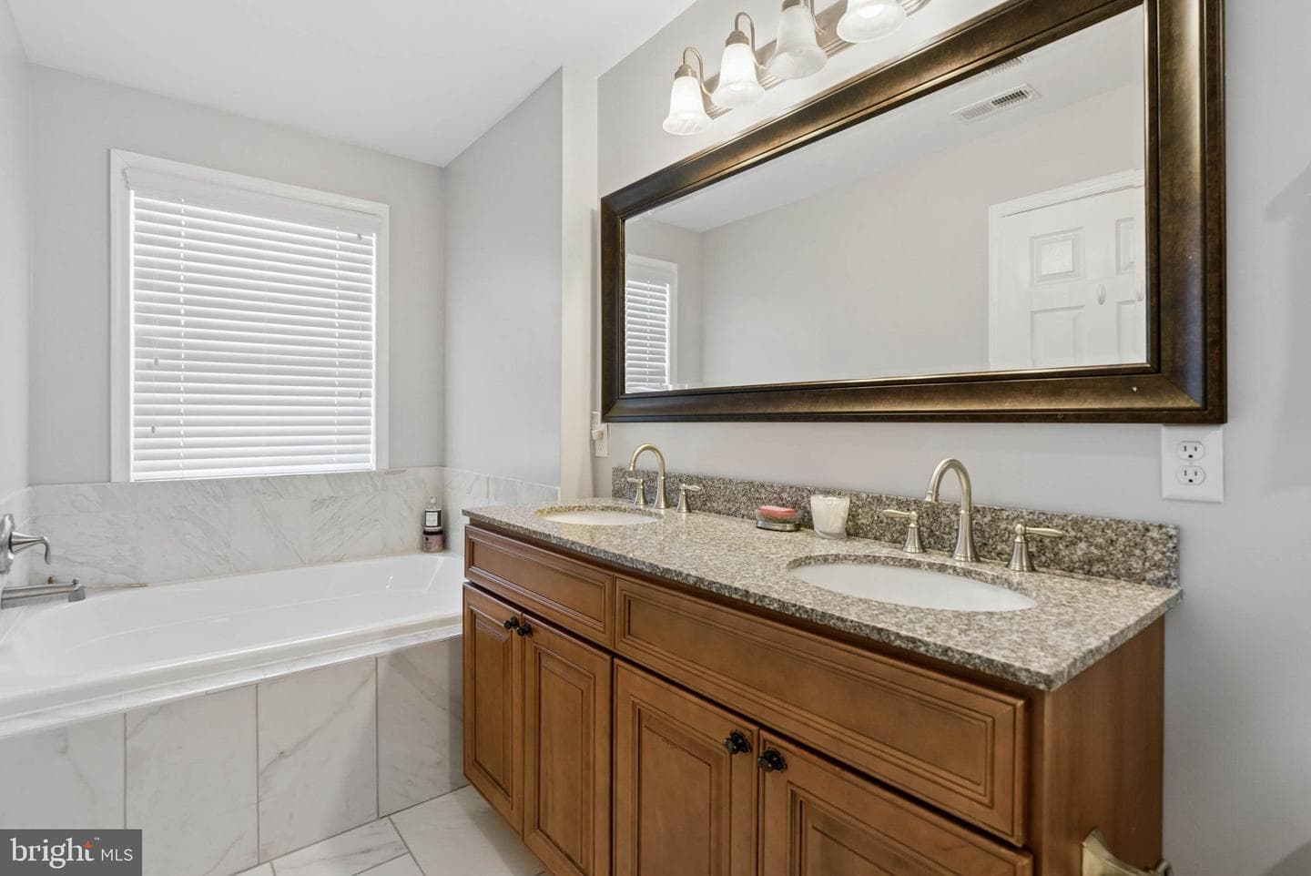 6 Kirkwyn Court photo 19