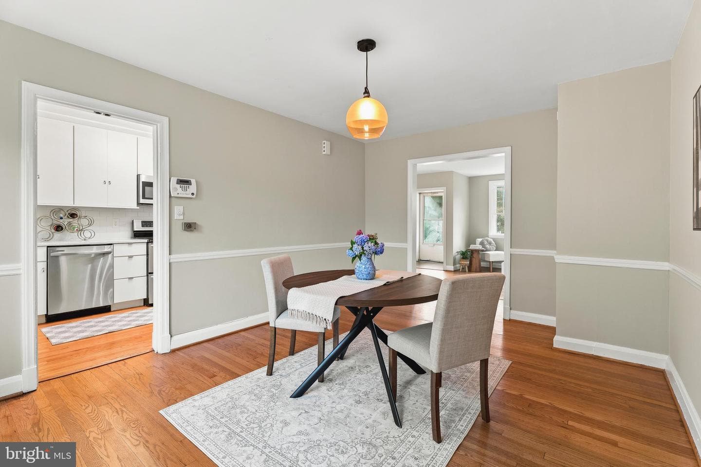 6471 Blenheim Road photo 10