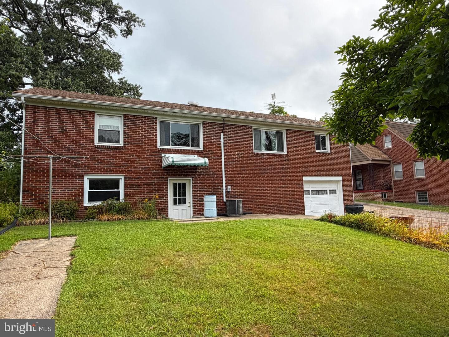 6615 Kenwood Avenue photo 40