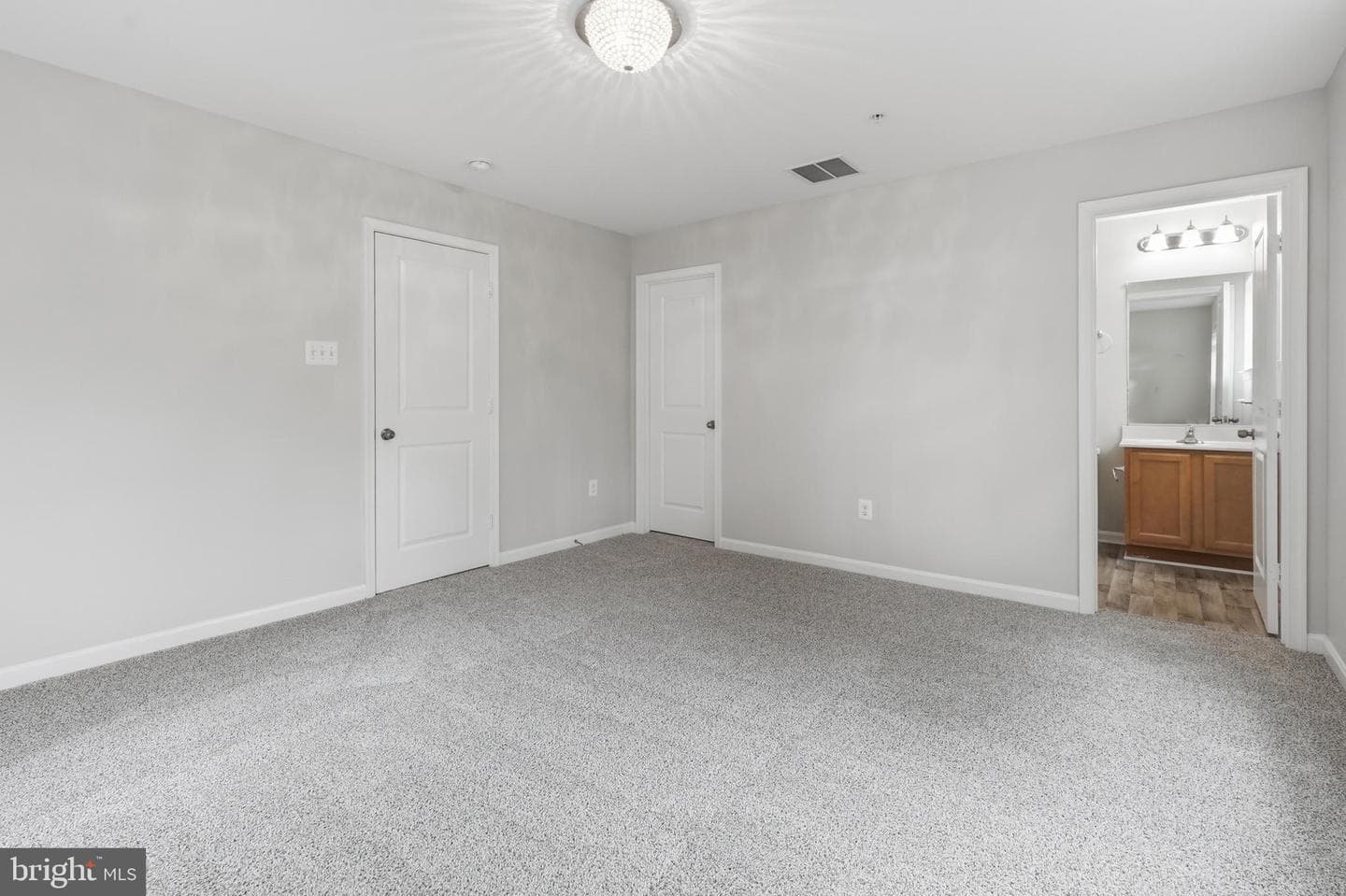 1621 Renaissance Drive photo 17
