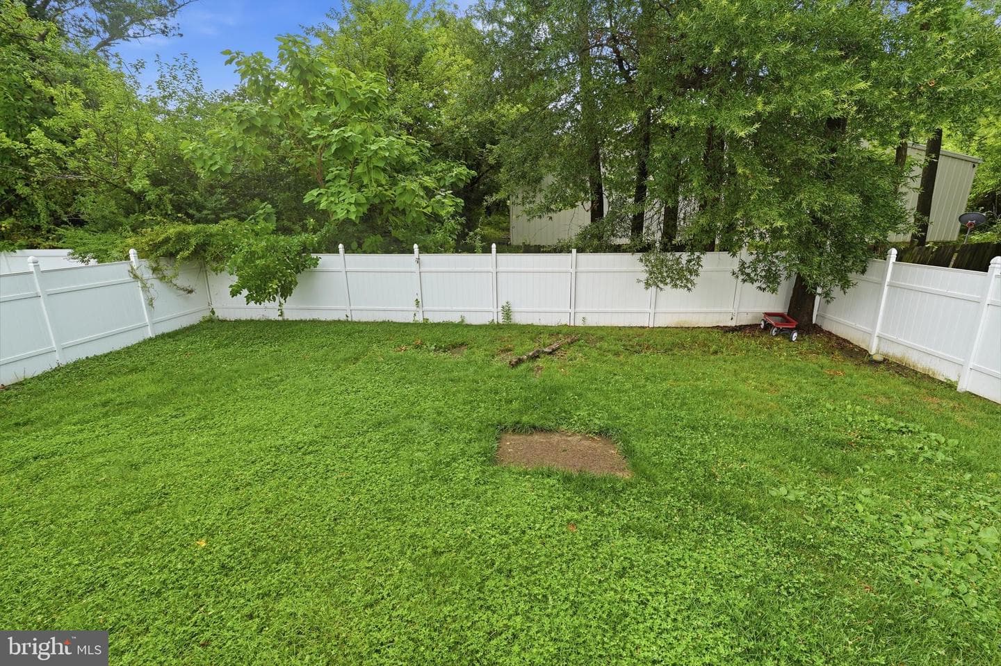 1621 Renaissance Drive photo 33