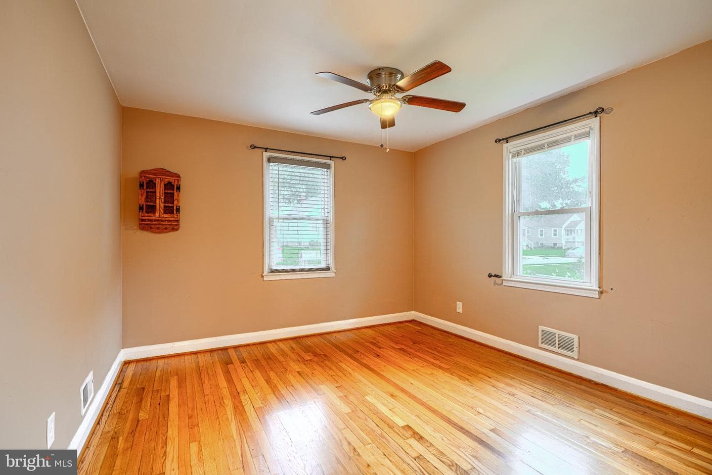 2511 Windsor Road photo 16